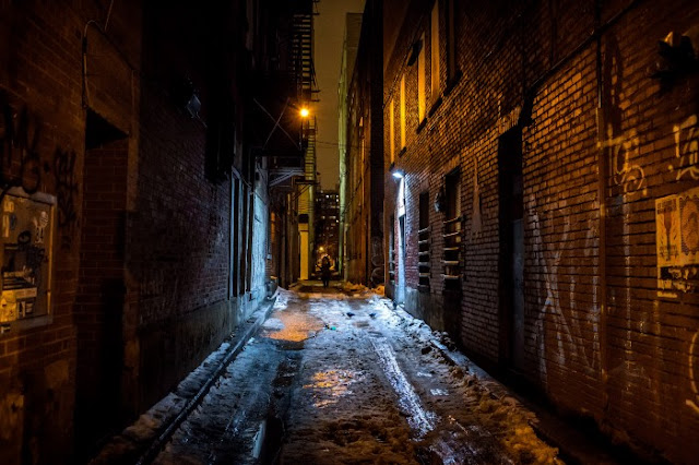 the right way mystery flash fiction